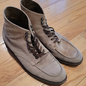 Banana Republic Men's Beige Suede Boots